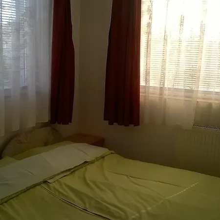 Karika Vendeghaz Privat bolig *