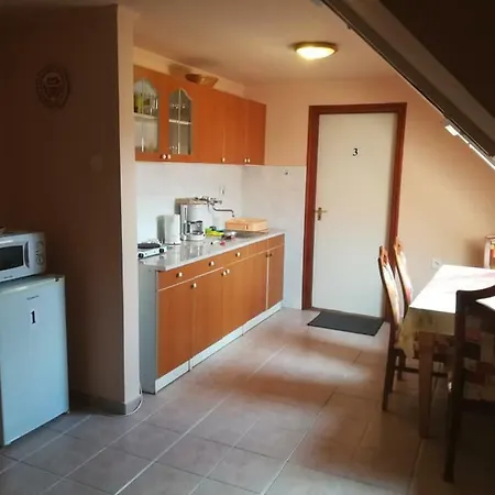 Karika Vendeghaz * Hajdúszoboszló