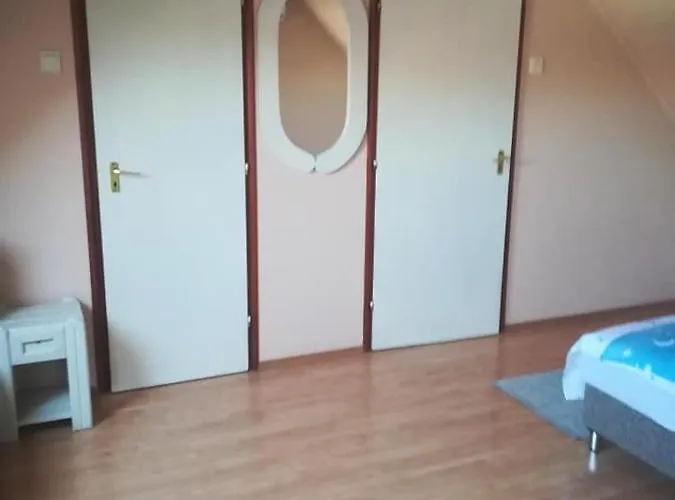 Karika Vendeghaz * Hajdúszoboszló